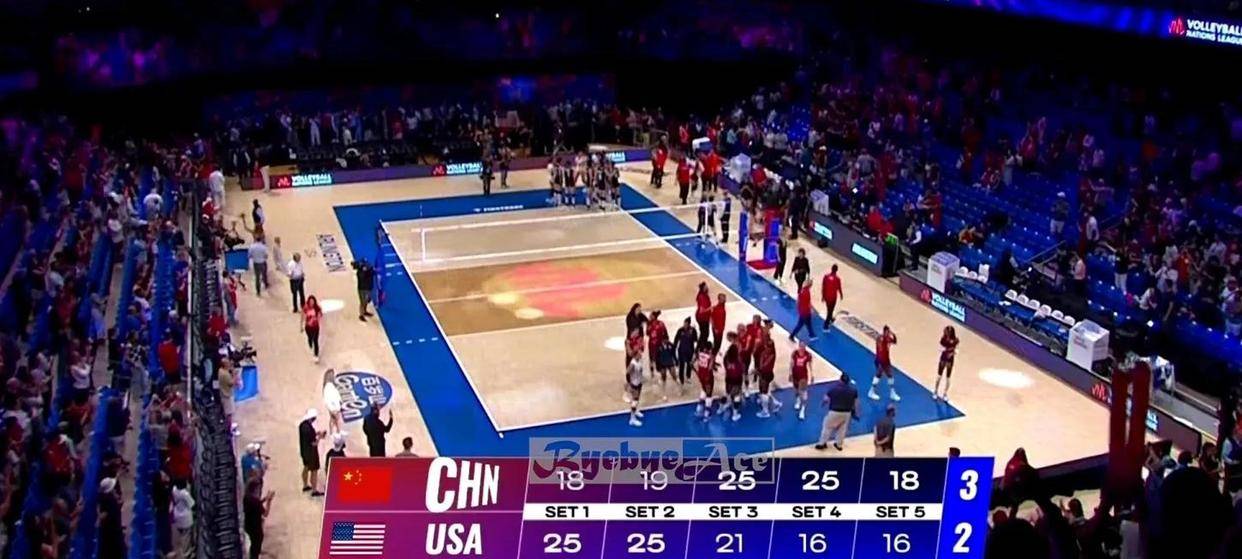 惊天大逆转！世联赛-中国女排3-2美国队
