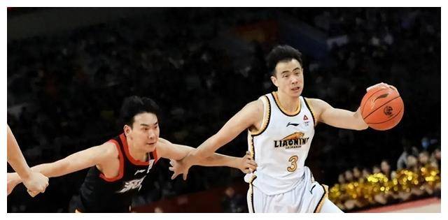 杏彩体育官网-上海男篮士气高昂，豪取胜利